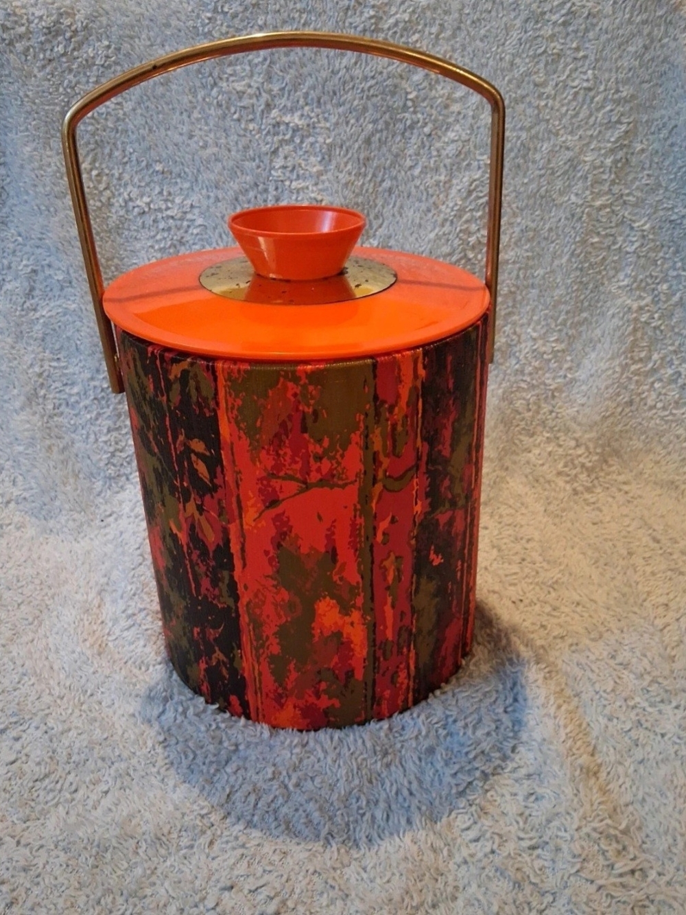 Vintage Style Red and Olive Decorative Ice Bucket with Handle